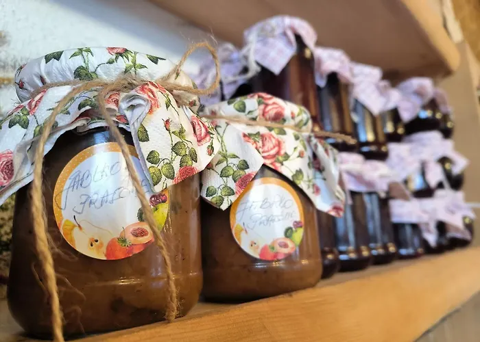 לינה וארוחת בוקר U Steni